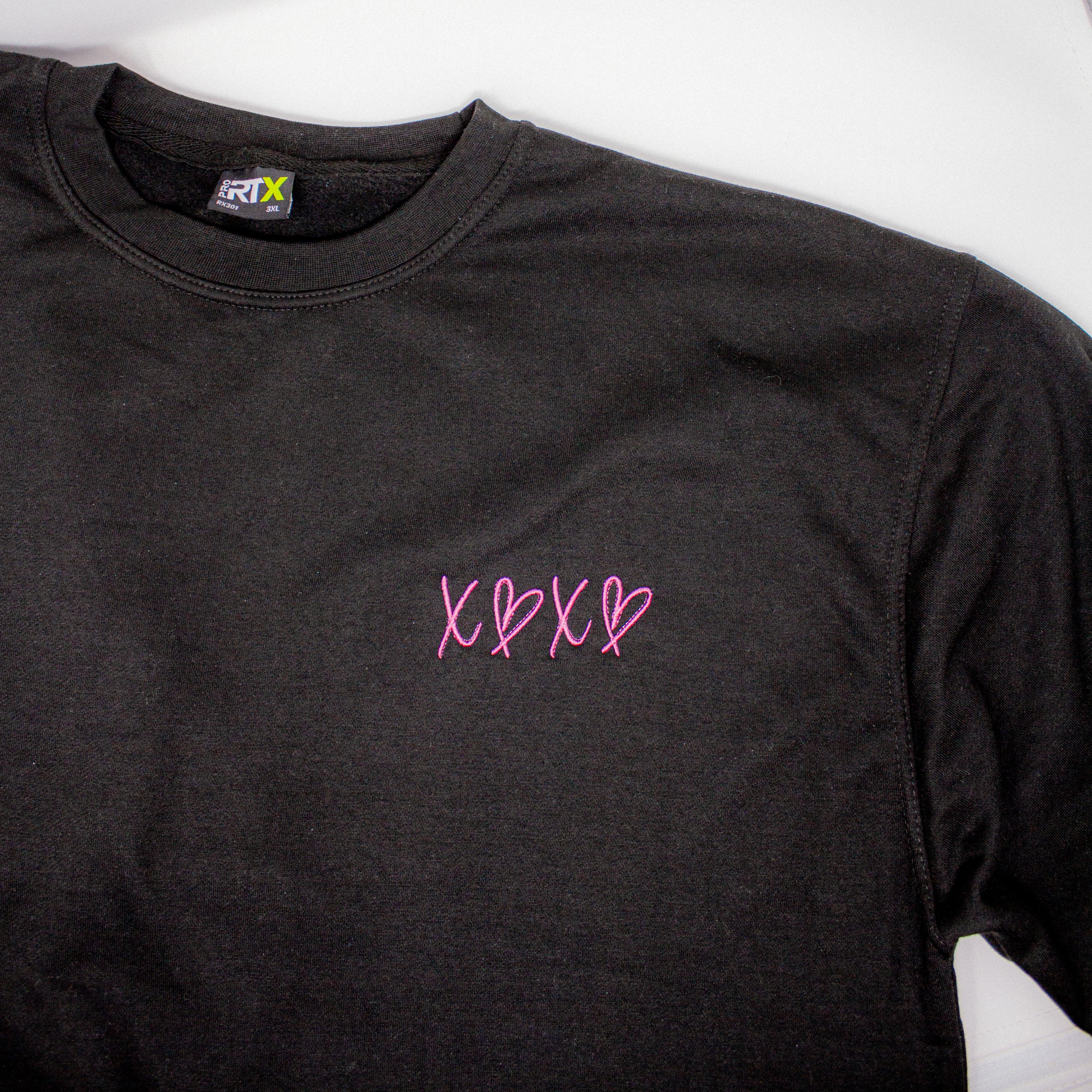 "XOXO ♡" Embroidered Sweatshirt - Sweetheart Pullover - Romantic Gift